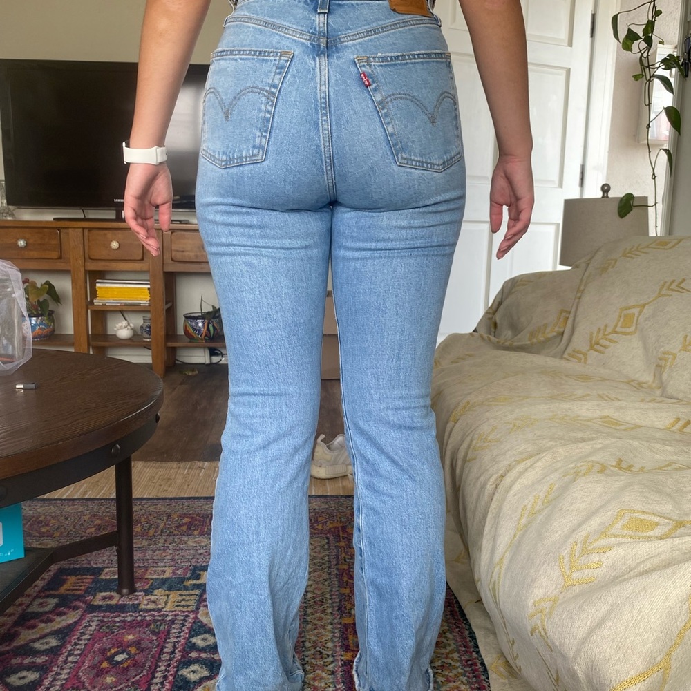 Levi Ribcage Bootcut Jeans - Picture 2 of 4